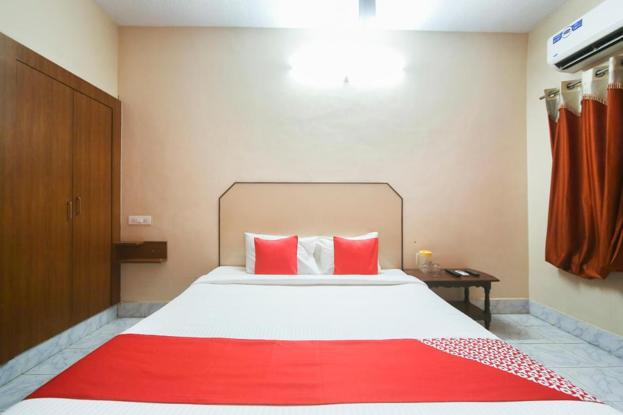 Oyo 60708 Jaya Krishna Mansion Hotel Vellore Exterior photo