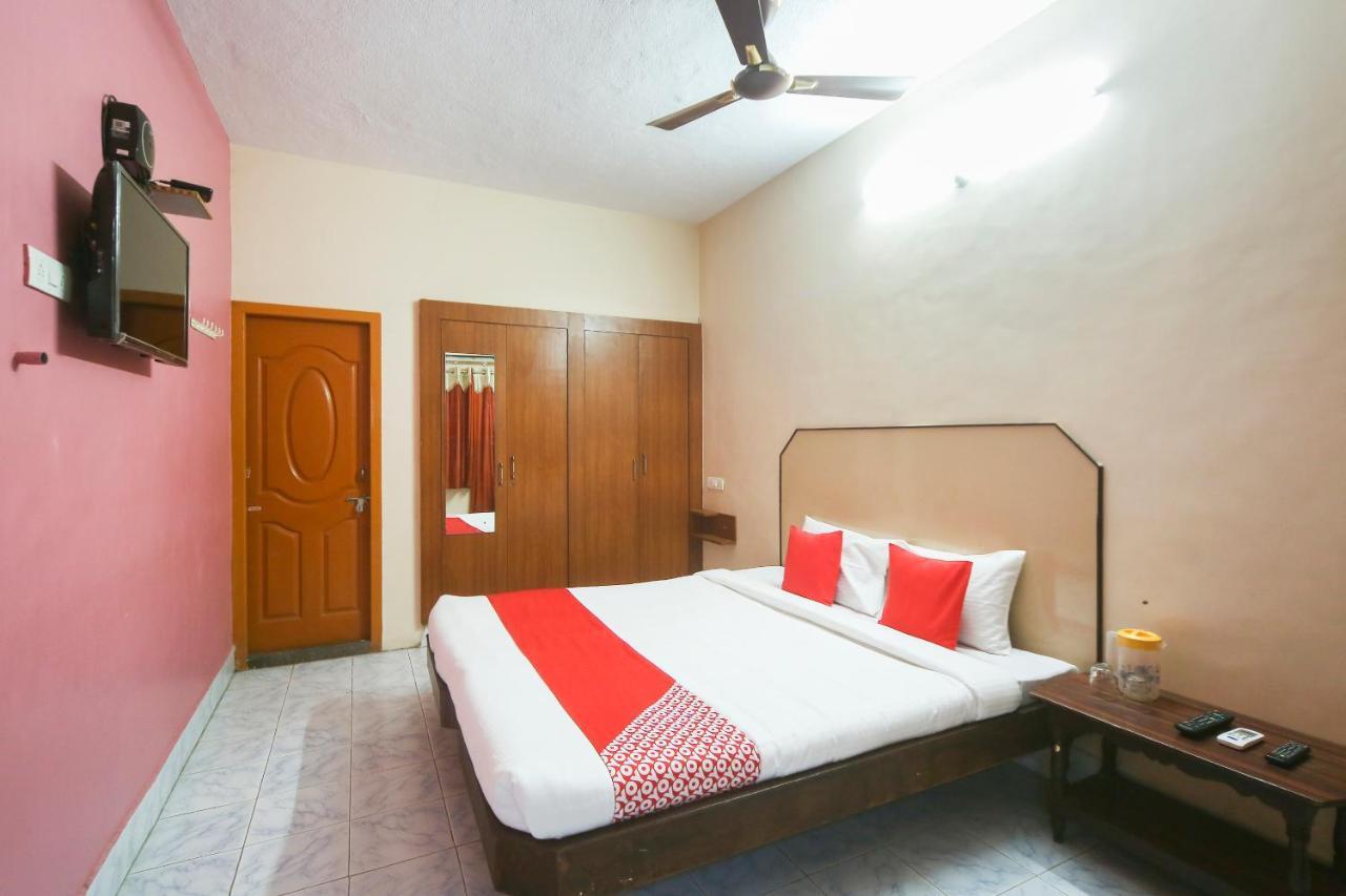 Oyo 60708 Jaya Krishna Mansion Hotel Vellore Exterior photo